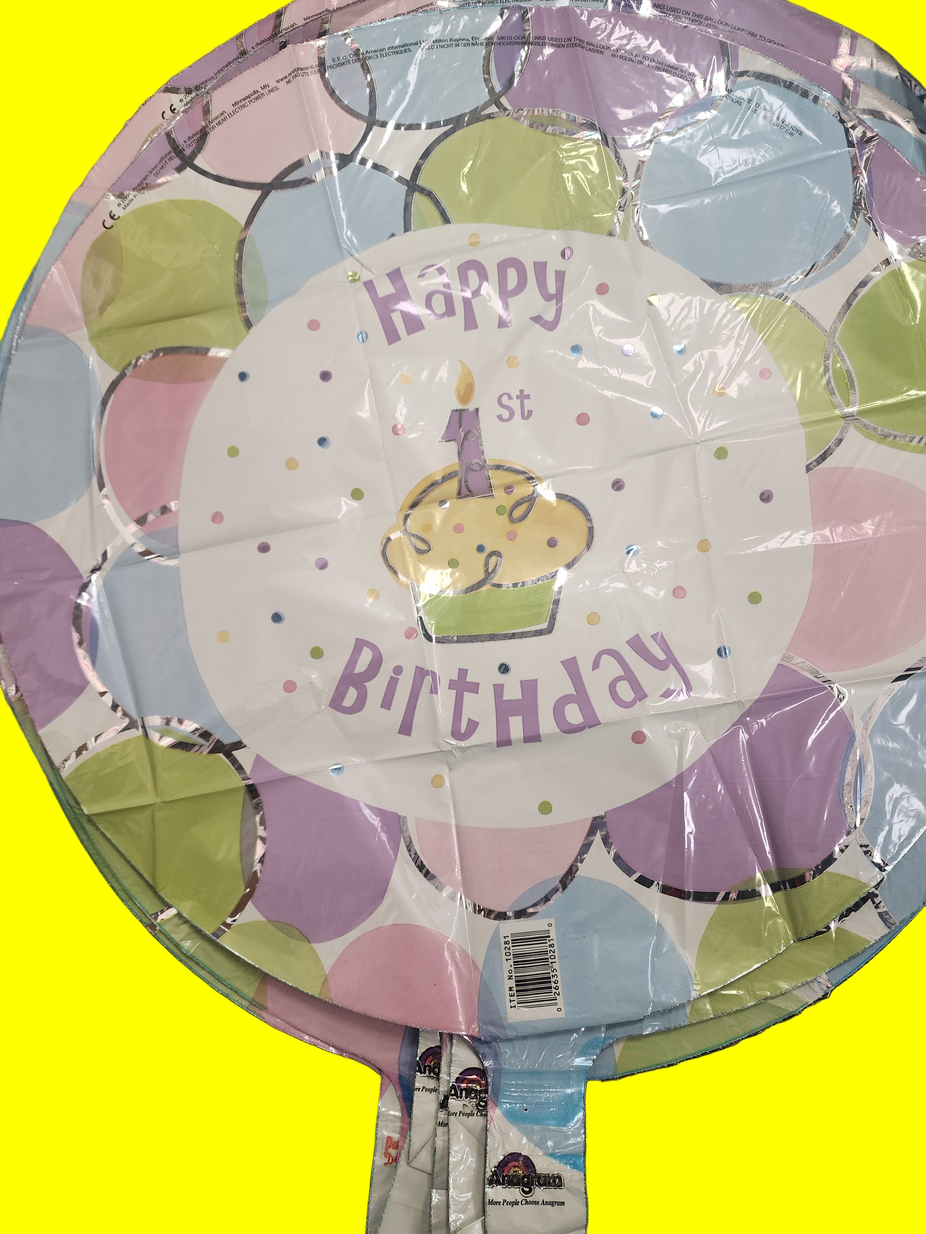 HAPPY 1ST BIRTHDAY 18-inch balloon showcasing a BOLD cup cake #1