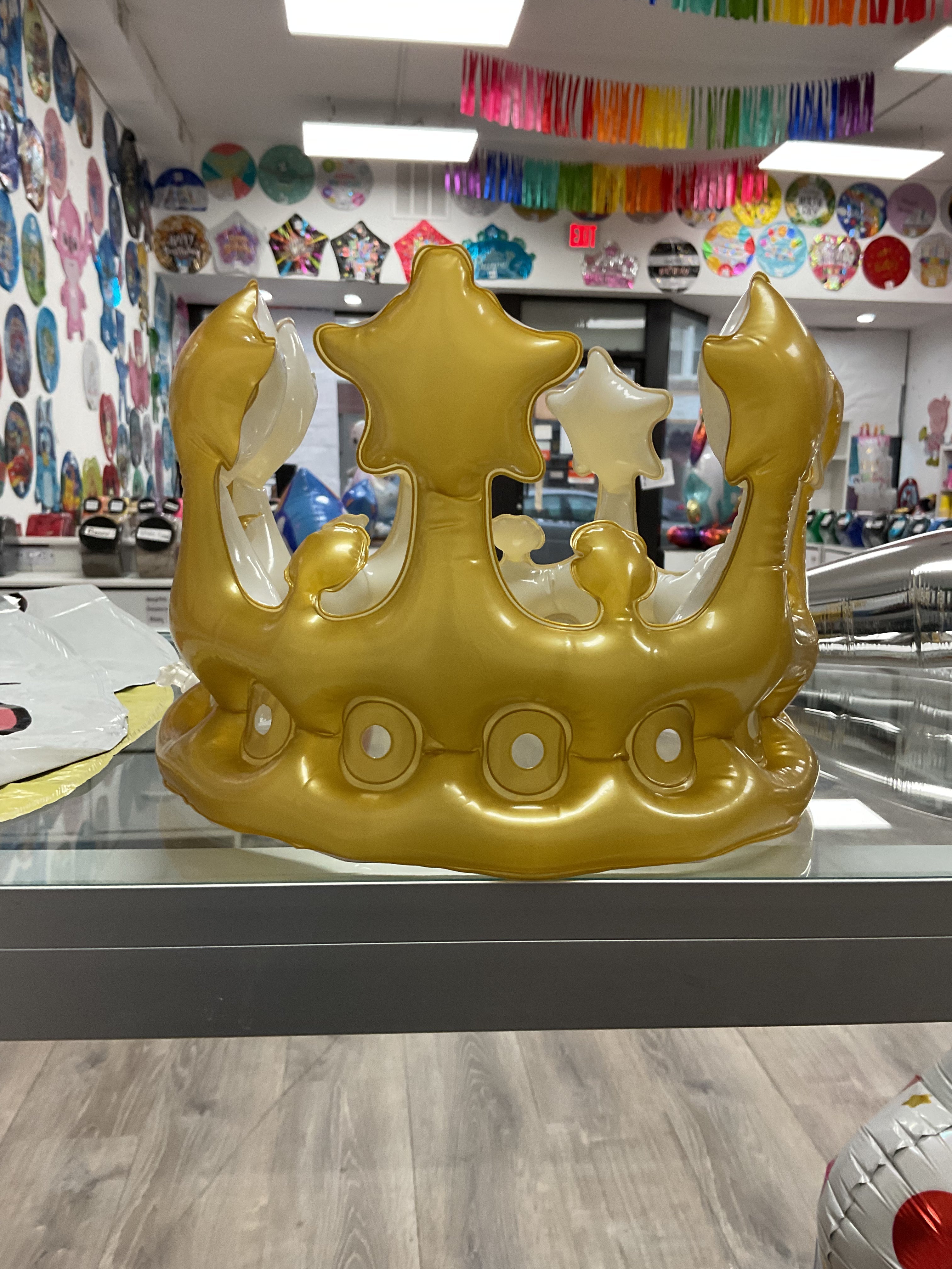 Gold plastic inflatable Crown C3