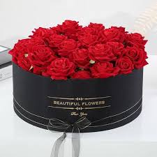 Red Roses in a Round Box