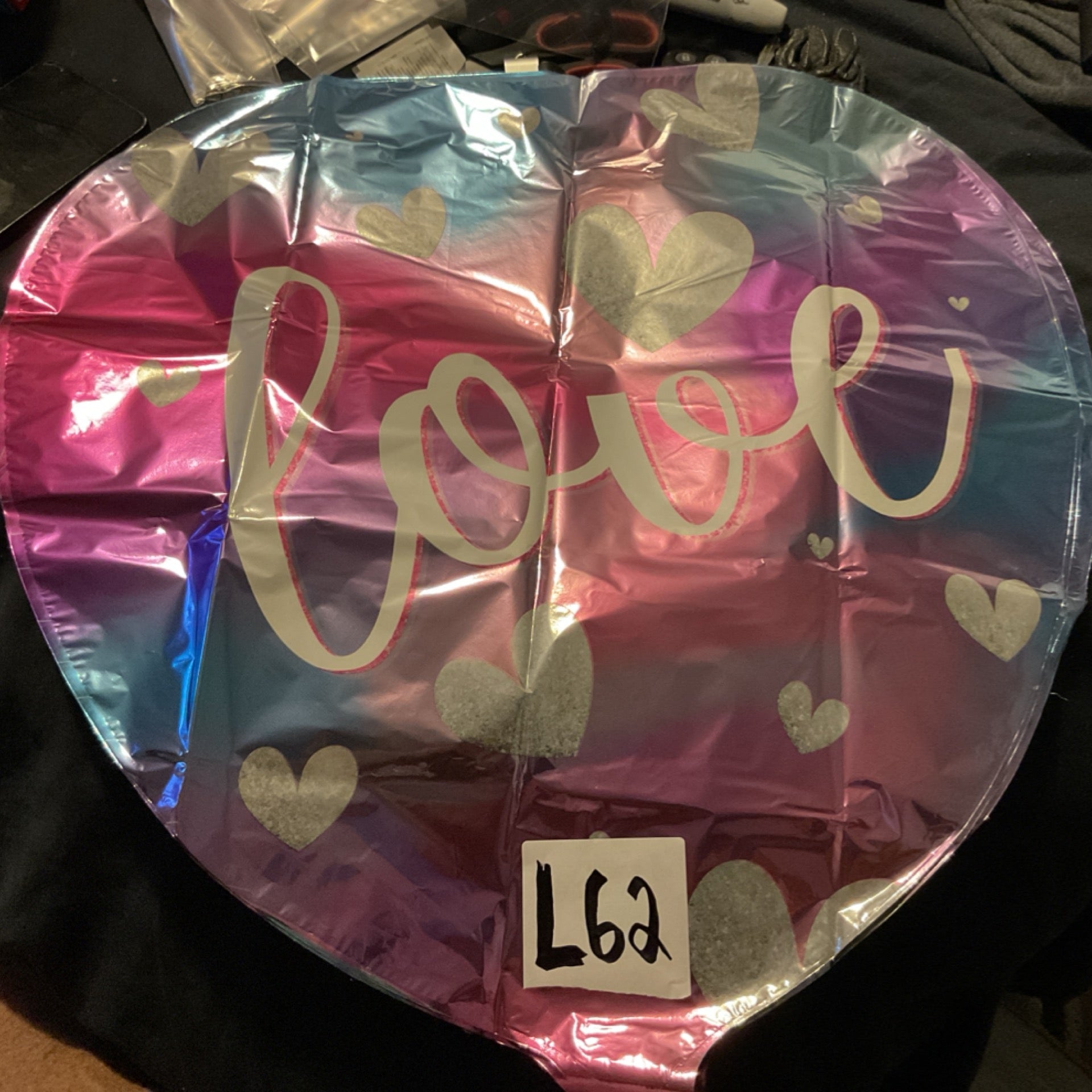 Love vibrant 18”balloon L4